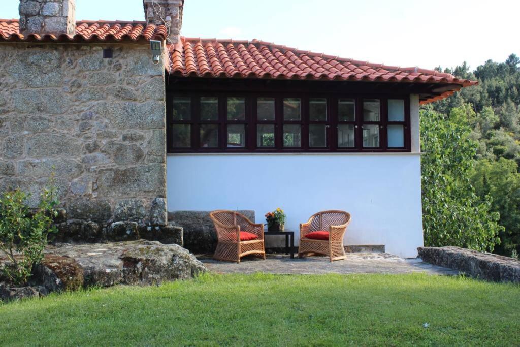 Вілла Casa Das Saras Goncalo  Екстер'єр фото